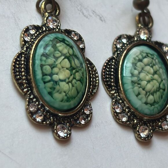 Dark Green multi tone ornate oval rhinestone drop earrings in bronze tone - Picture 2 of 5